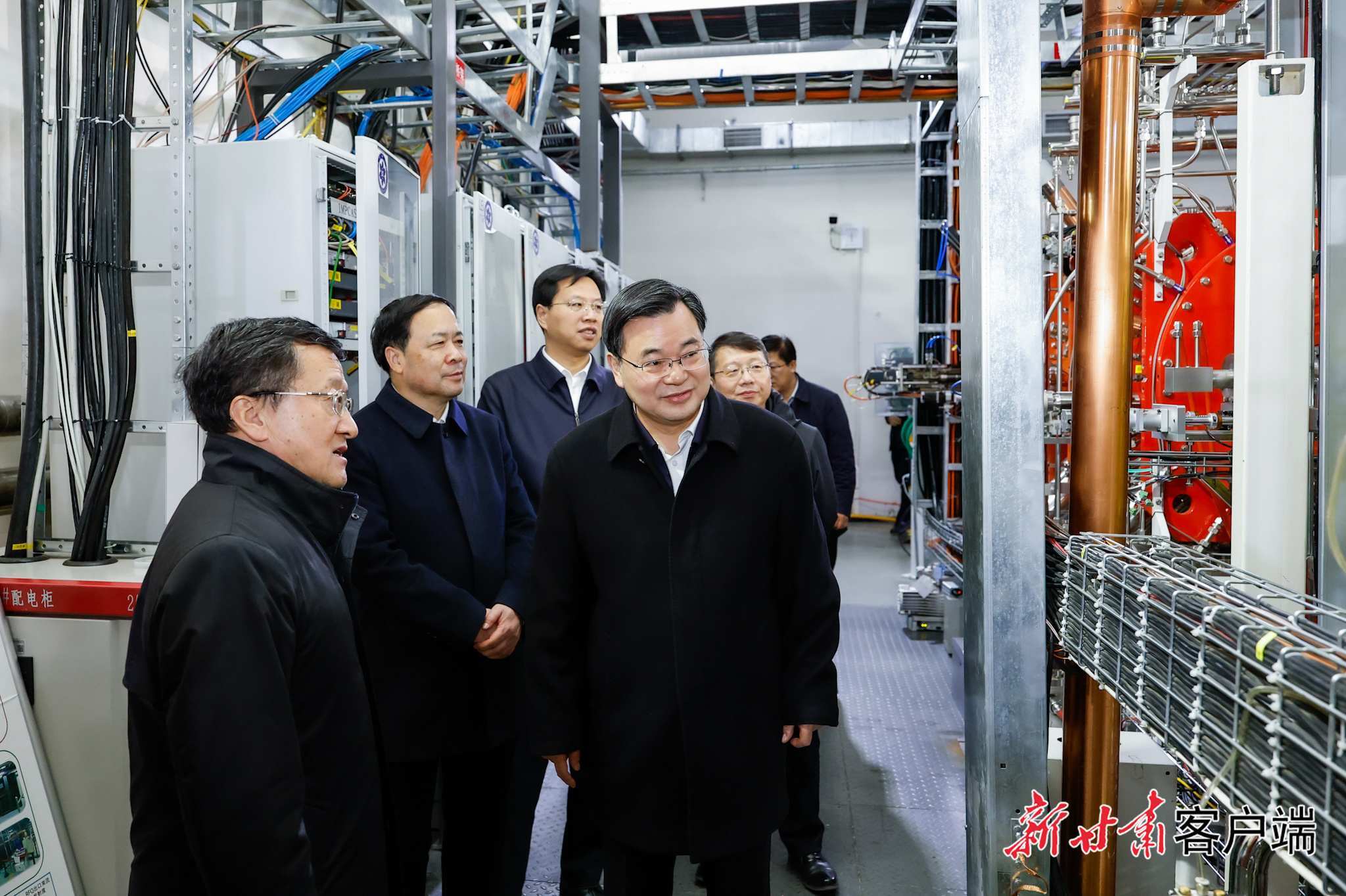 胡昌升看望慰问所联系的院士专...